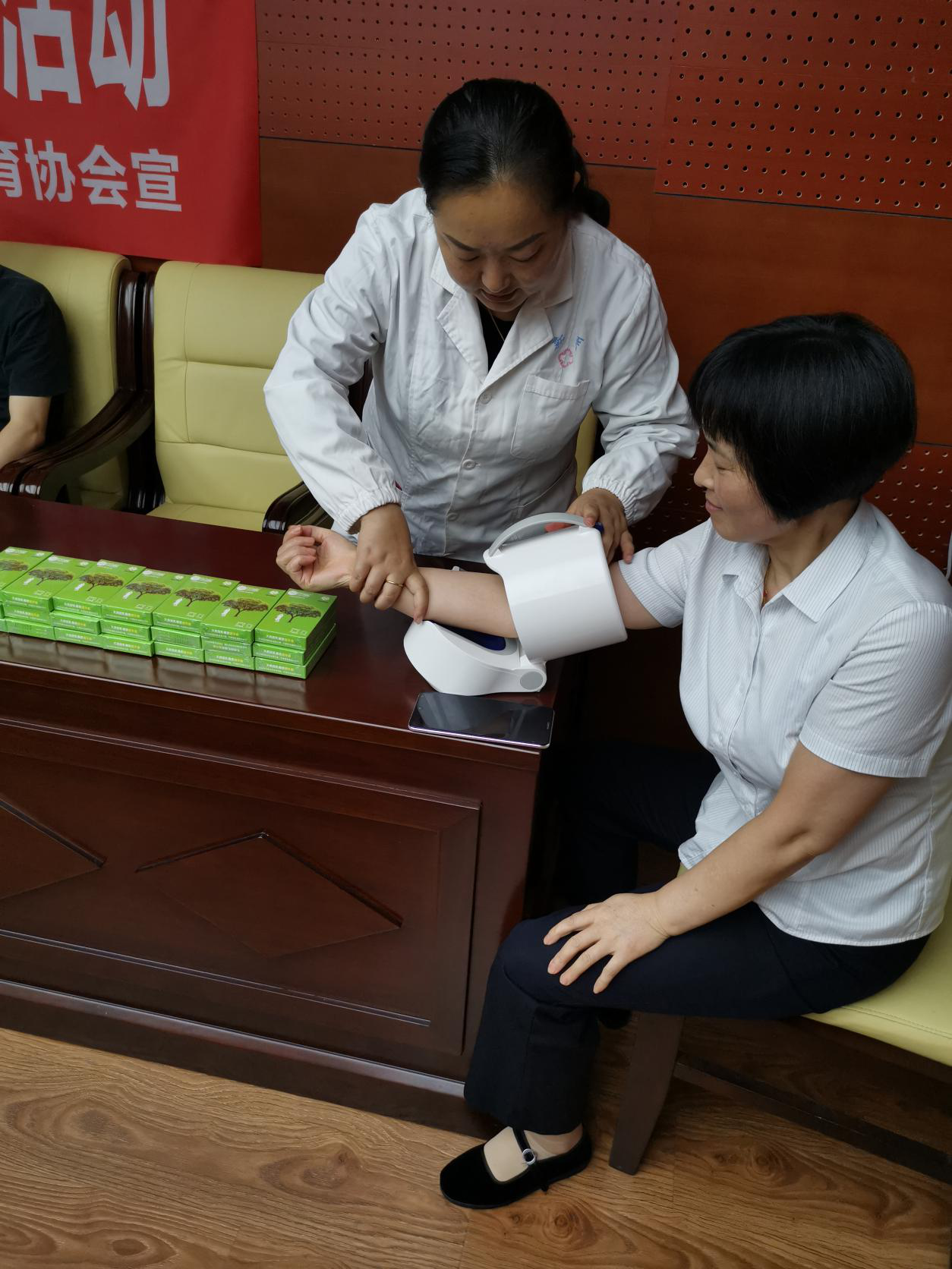 上海市流动人口_上海市人口密度分布图(3)