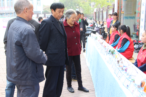10月28日宣机电在清溪社区开展禁毒教育宣传活动 (11).JPG